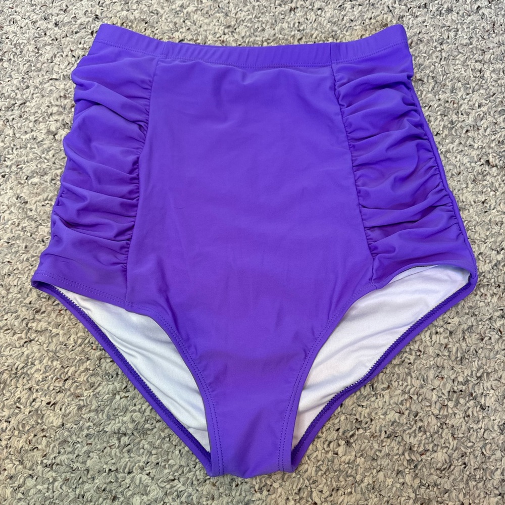 Women’s high rise swim bottoms